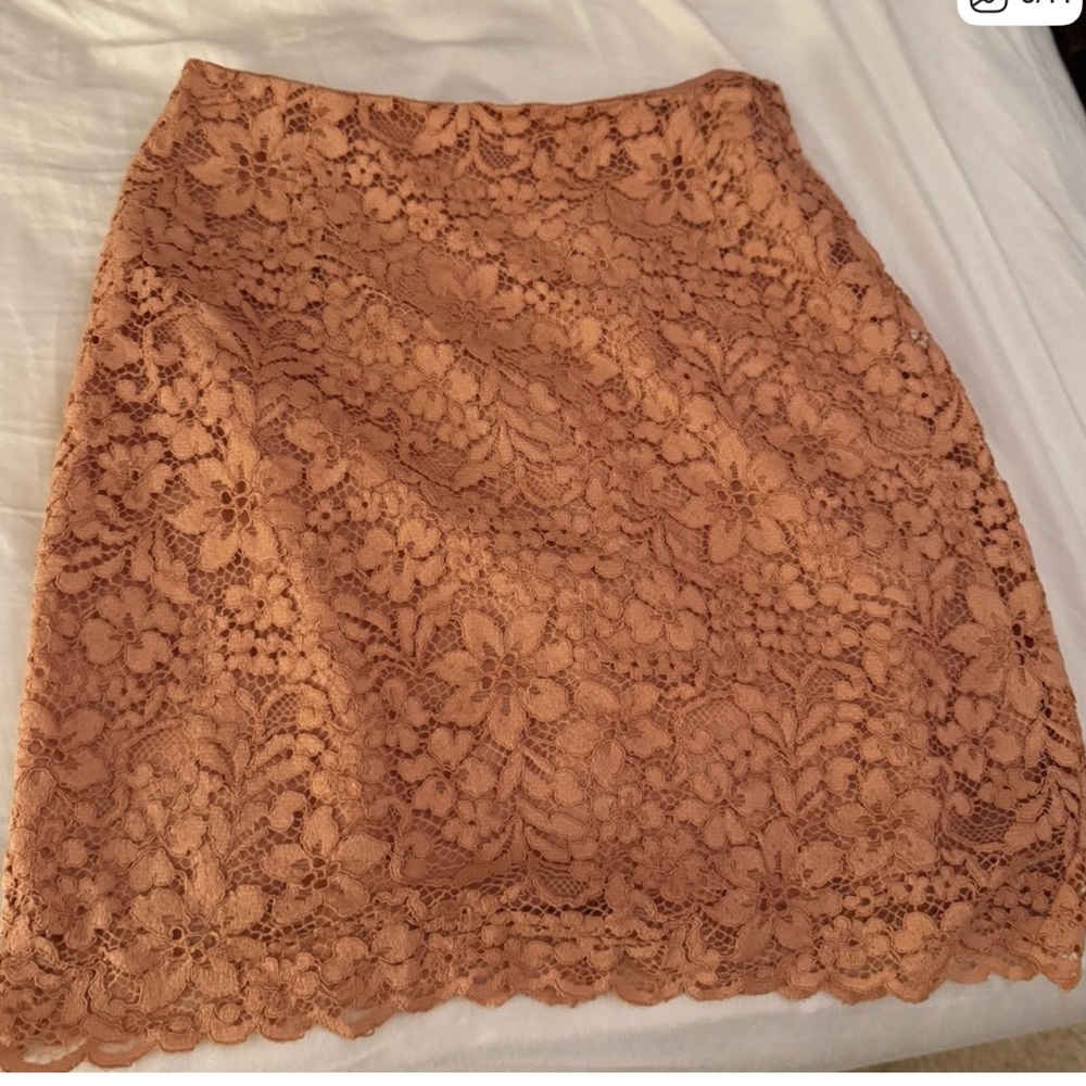 H & M elegant Lace Tan Skirt
